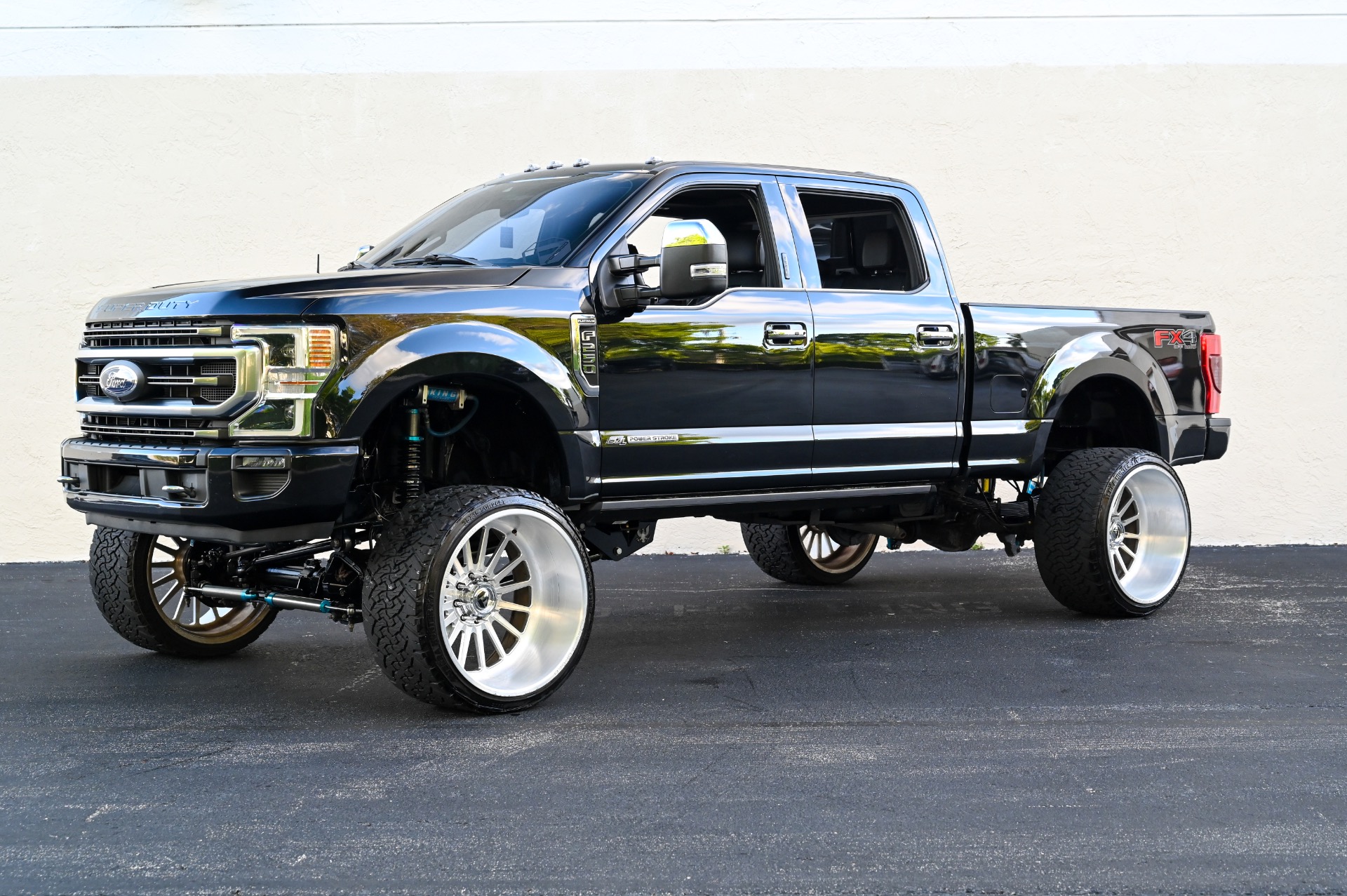 Used 2022 Ford F-250 Super Duty Platinum For Sale ($94,980) | iLusso ...