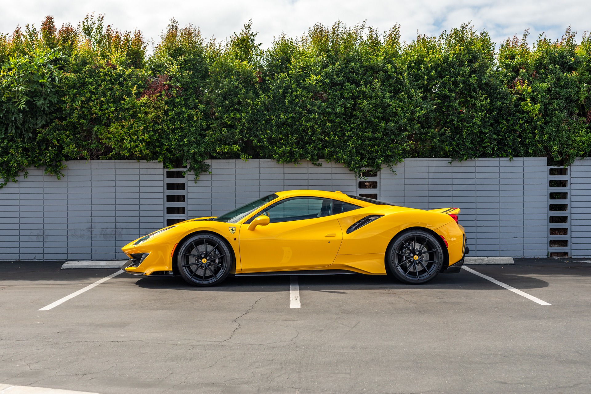 Used 2019 Ferrari 488 Pista For Sale ($534,900) | ILusso Palm Beach ...